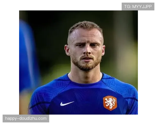 勒沃库森门将弗莱肯确认缺席 二门经验不足成防线隐患 勒沃库森门将弗莱肯确认缺席 二门经验不足成防线隐患